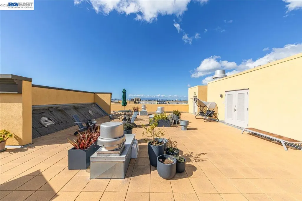 809 Clay Street Oakland CA 94607