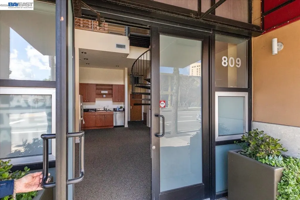 809 Clay Street Oakland CA 94607