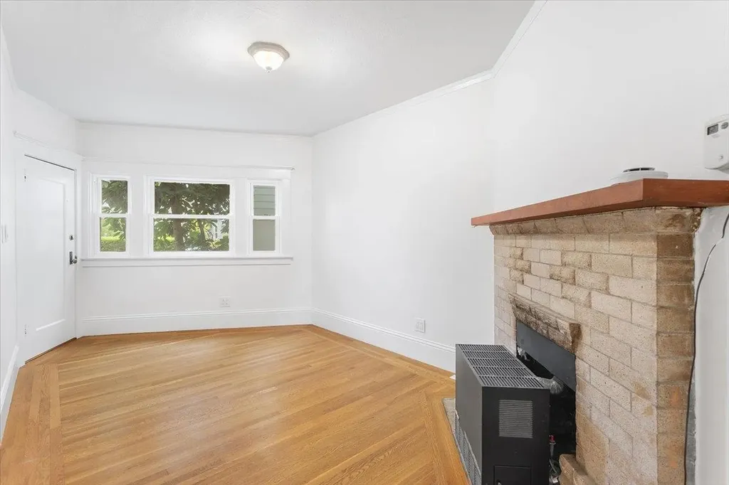 133 Echo Avenue Oakland CA 94611