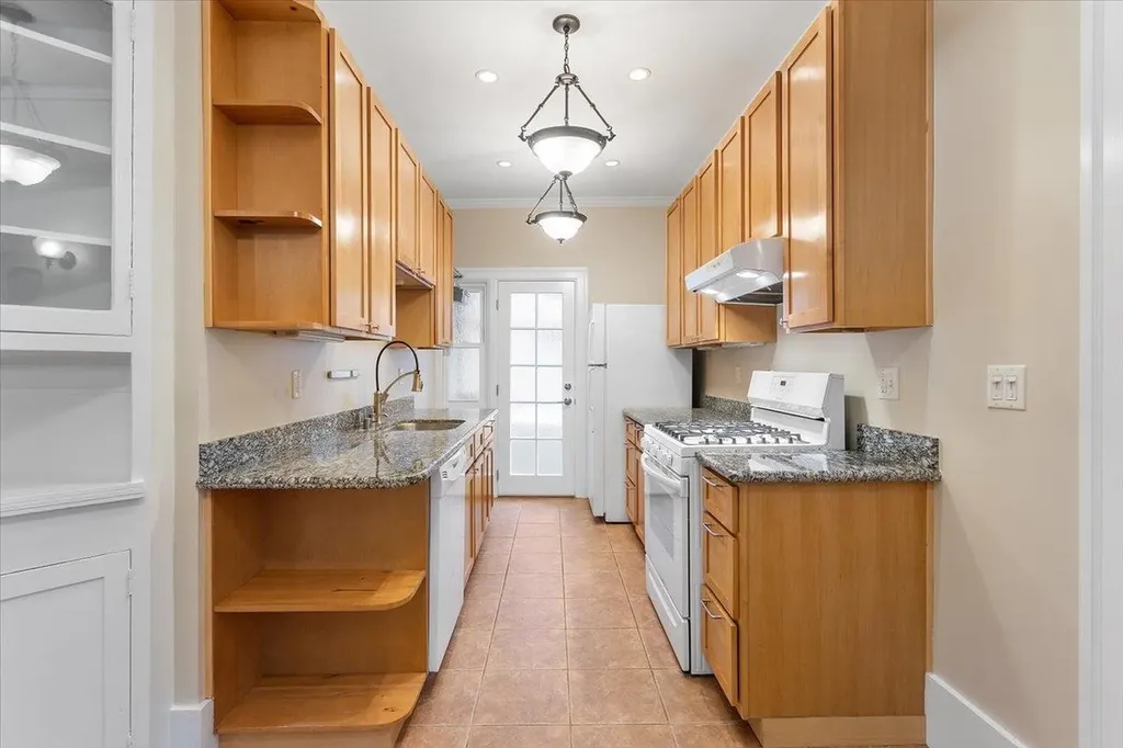 133 Echo Avenue Oakland CA 94611