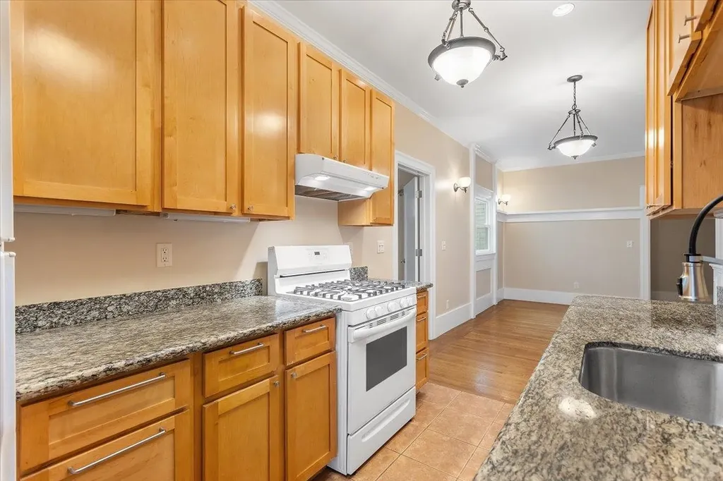 133 Echo Avenue Oakland CA 94611