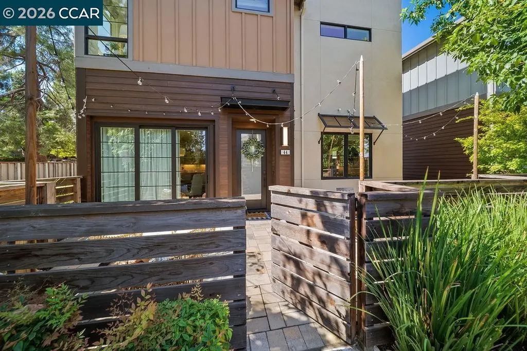 44 Analisa Lane Walnut Creek CA 94596