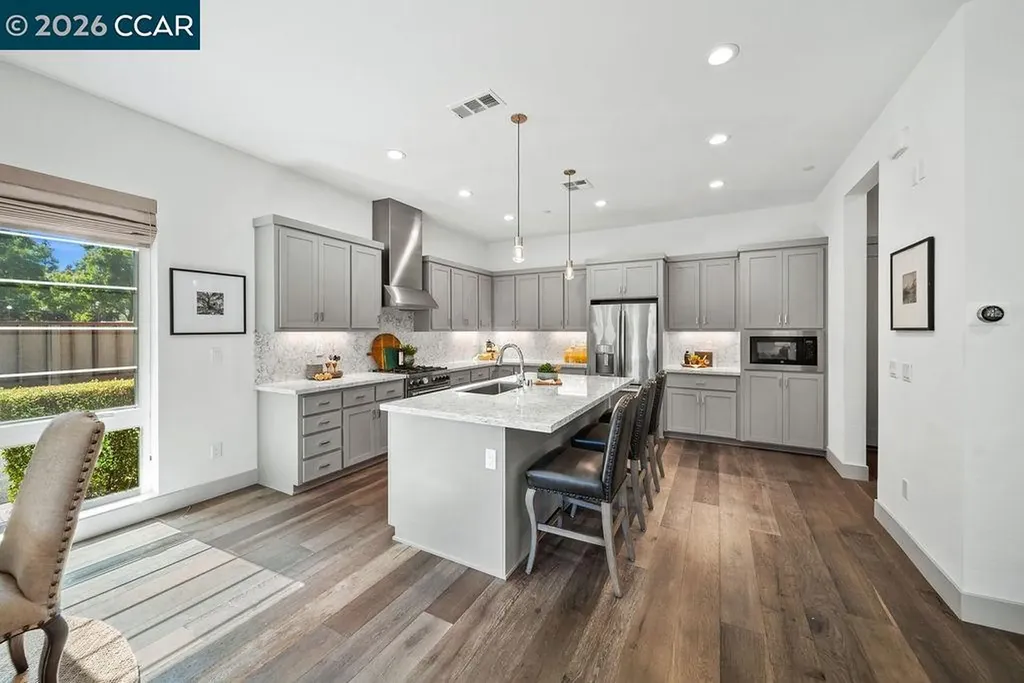 44 Analisa Lane Walnut Creek CA 94596