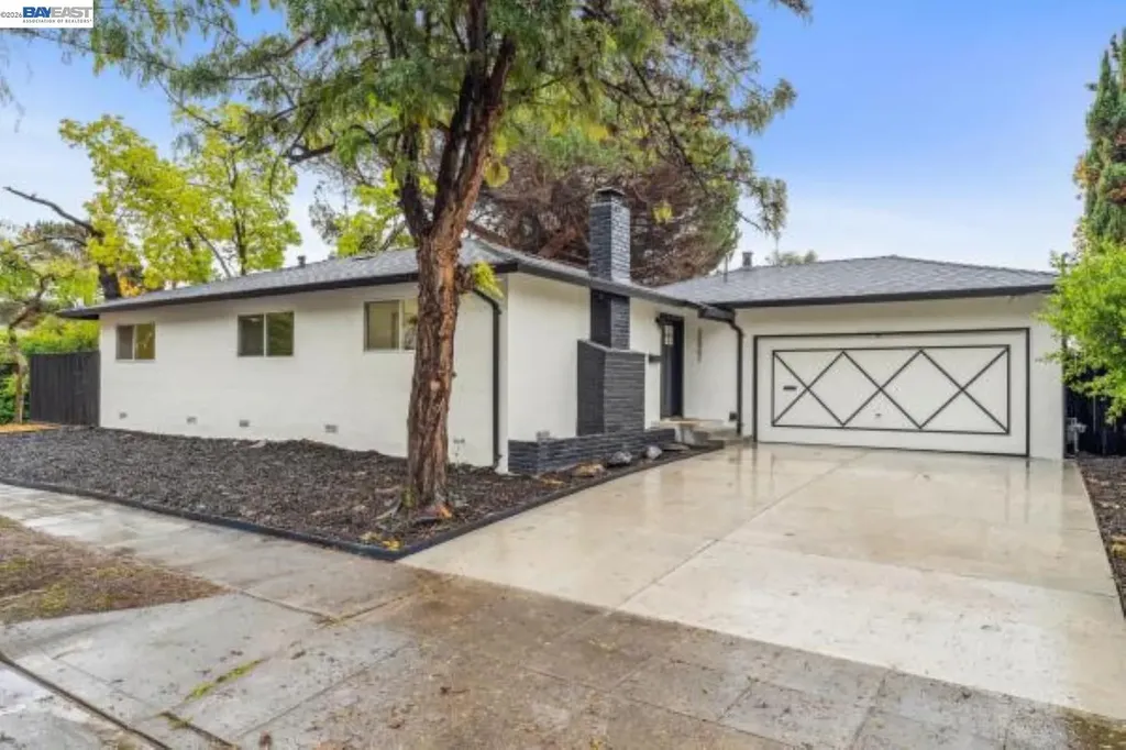 30951 Faircliff Street Hayward CA 94544