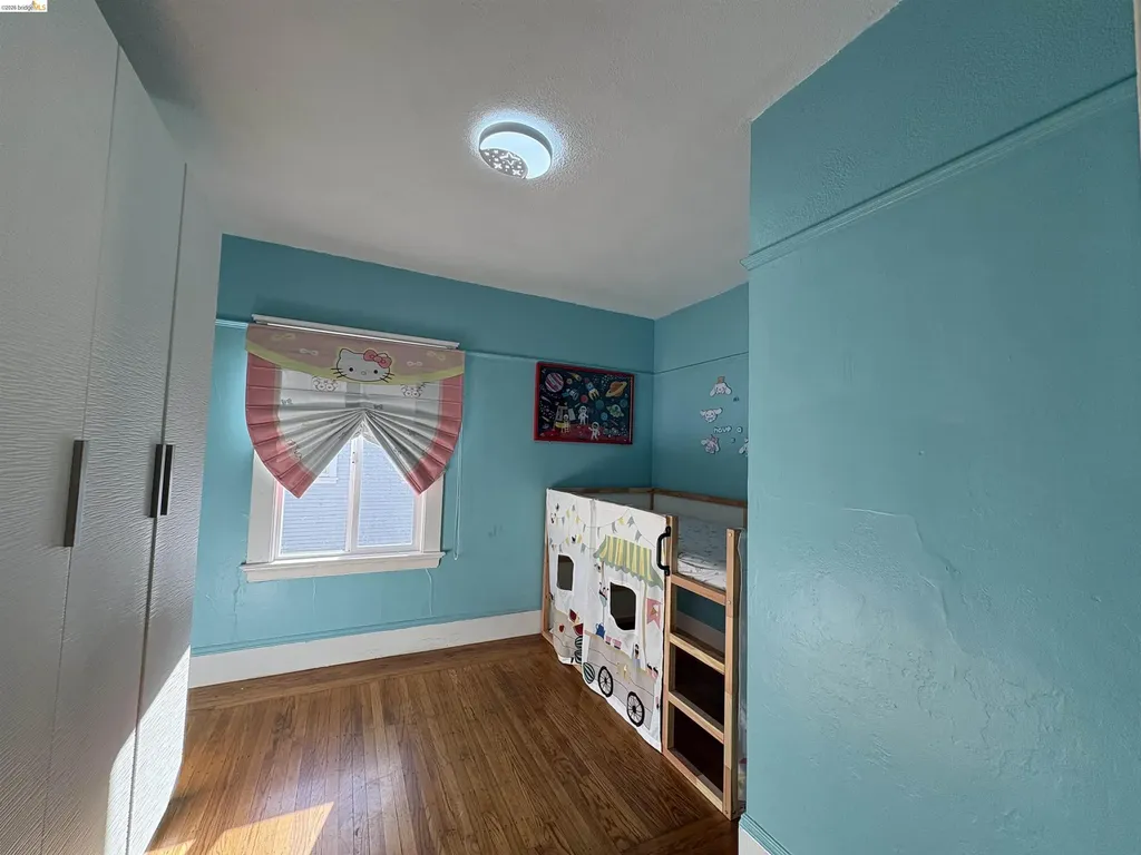 2021 Mitchell Street Oakland CA 94601