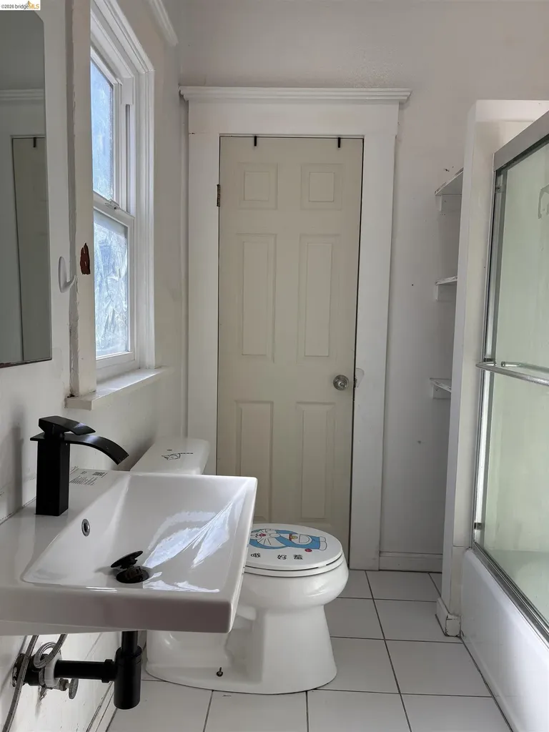 2021 Mitchell Street Oakland CA 94601