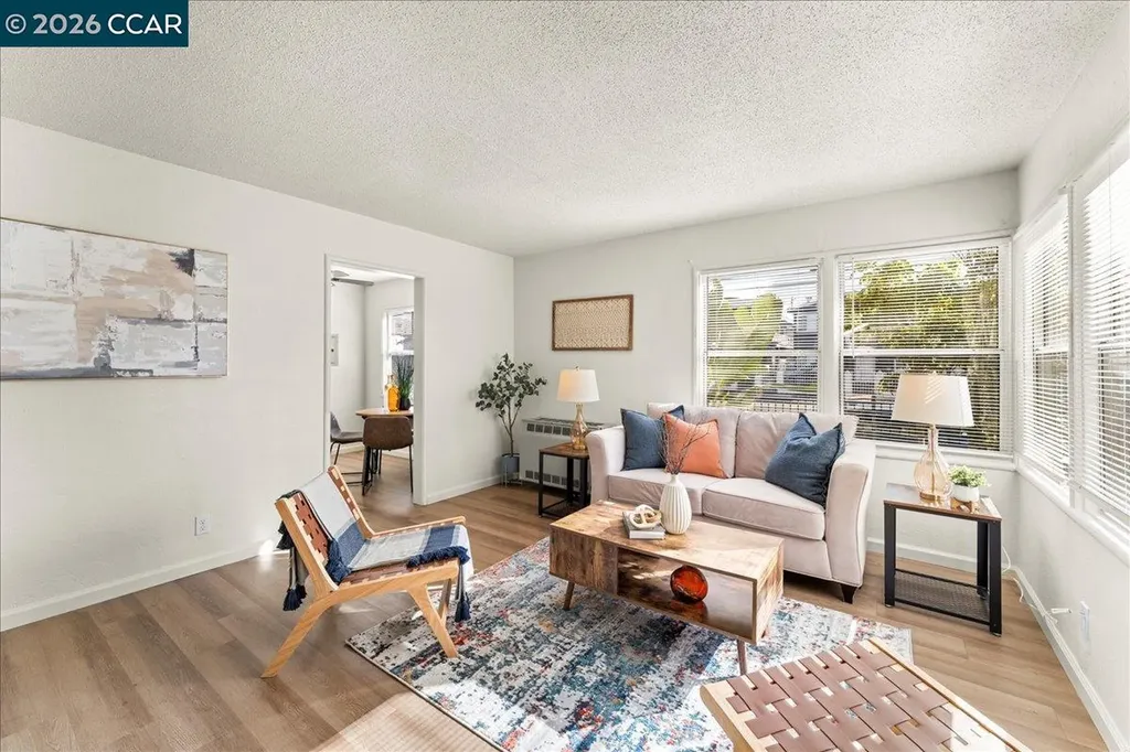 4135-4137 West Street Oakland CA 94608