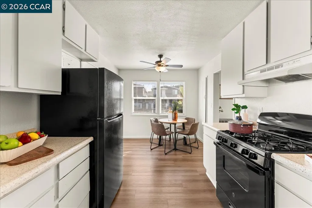 4135-4137 West Street Oakland CA 94608