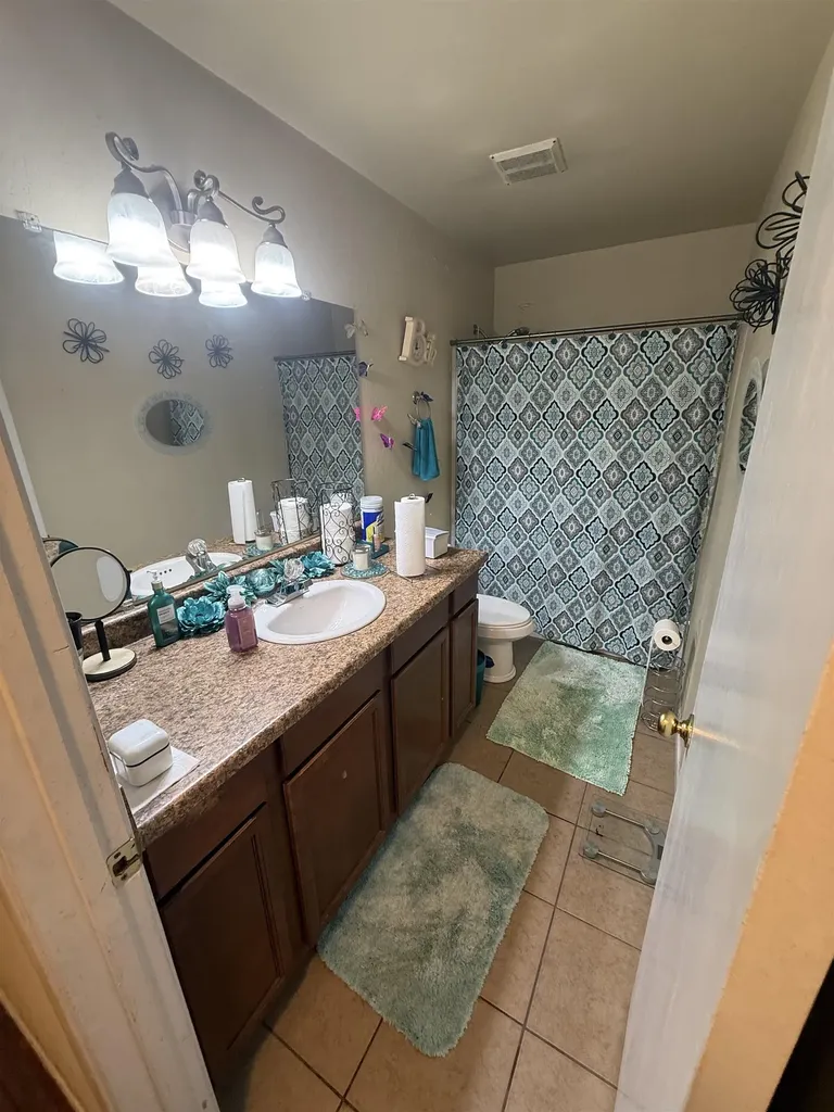 2217 Manzanita Way Antioch CA 94509