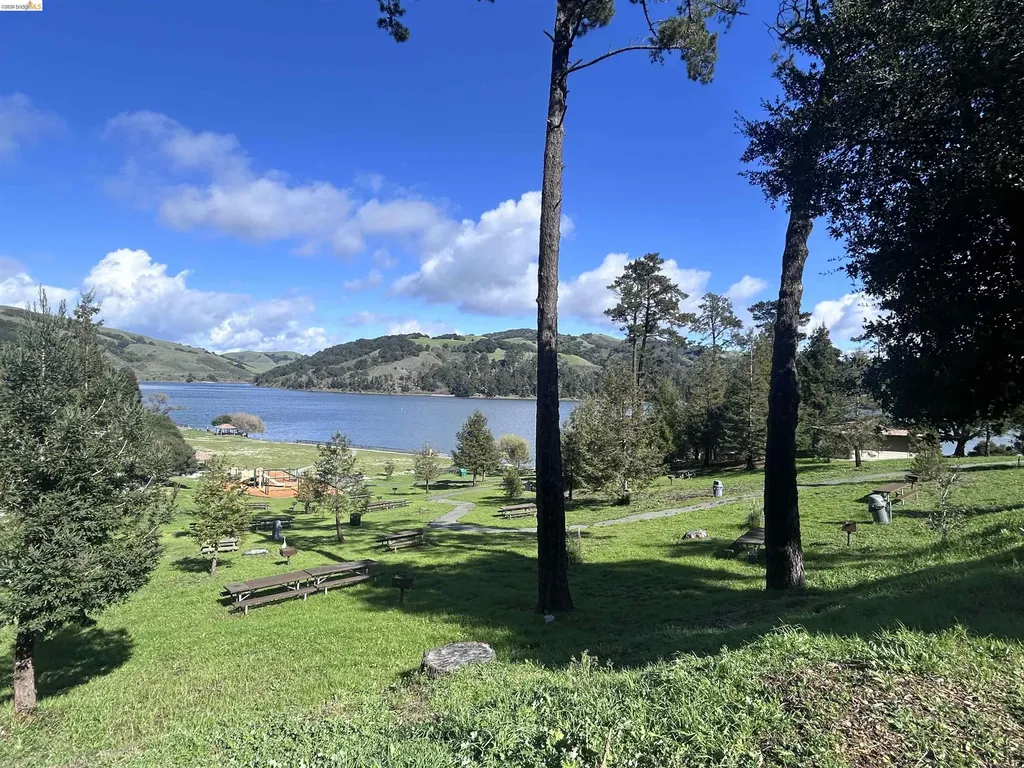 6201 Hillside Drive El Sobrante CA 94803