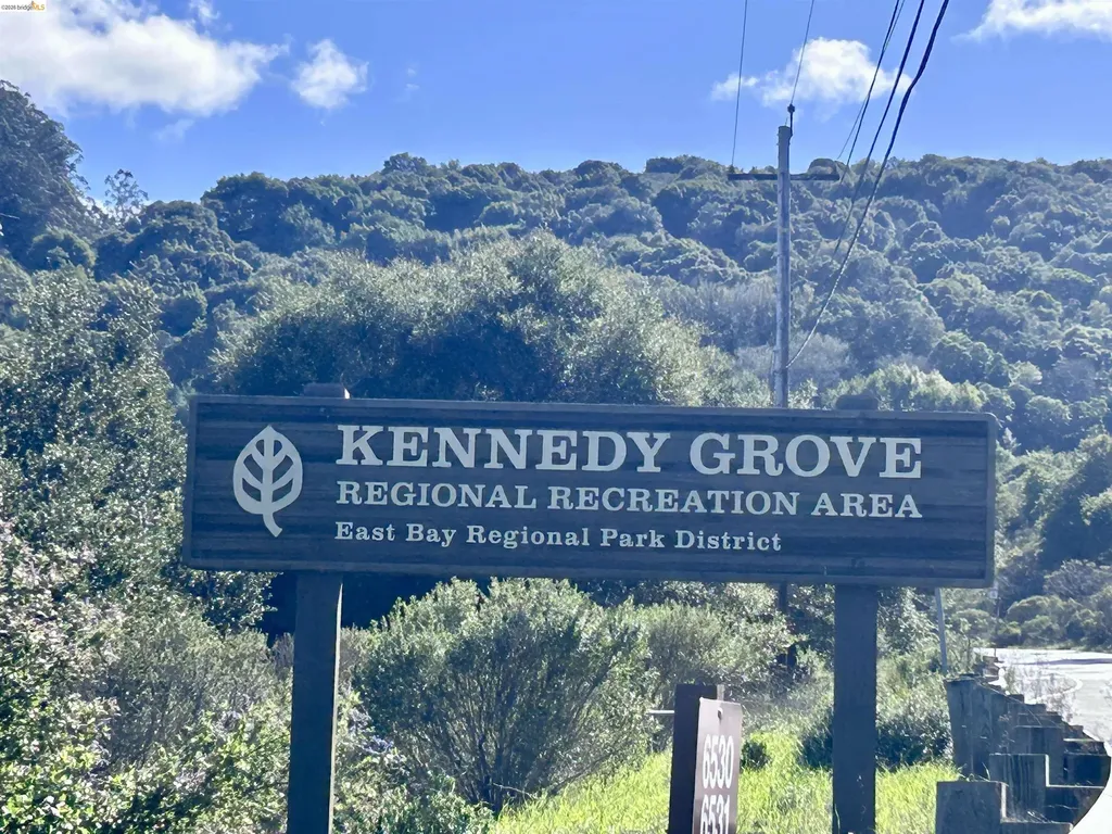 6201 Hillside Drive El Sobrante CA 94803