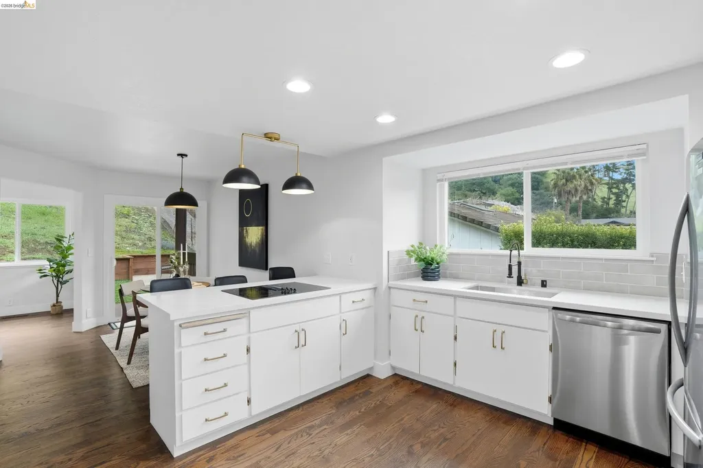 6201 Hillside Drive El Sobrante CA 94803