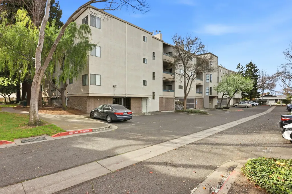 1280 Stanhope Lane Hayward CA 94545