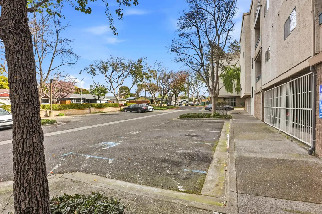1280 Stanhope Lane Hayward CA 94545