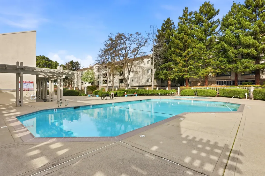 1280 Stanhope Lane Hayward CA 94545
