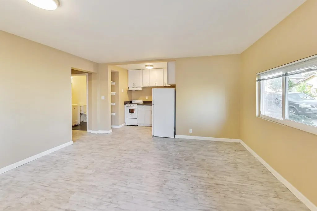 3257 Delaware Street Oakland CA 94602
