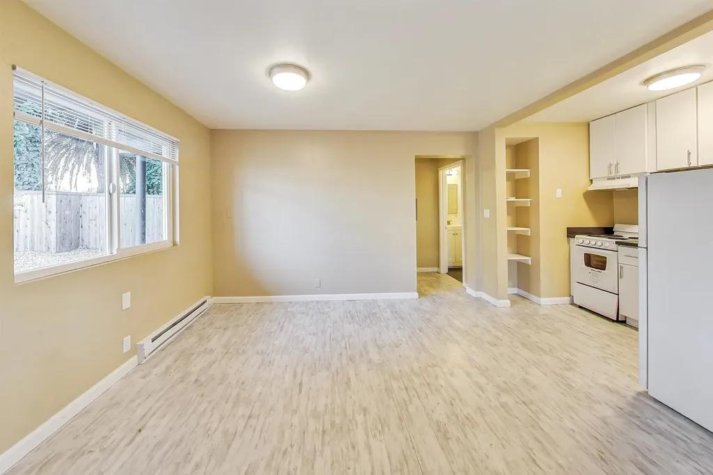 3257 Delaware Street Oakland CA 94602