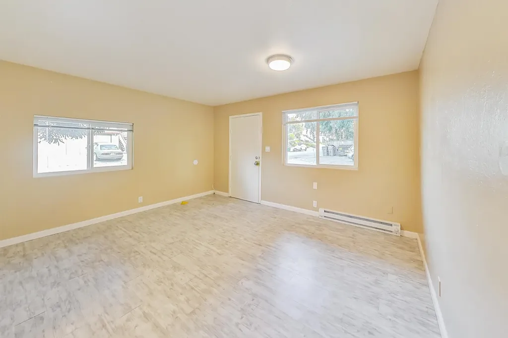 3257 Delaware Street Oakland CA 94602