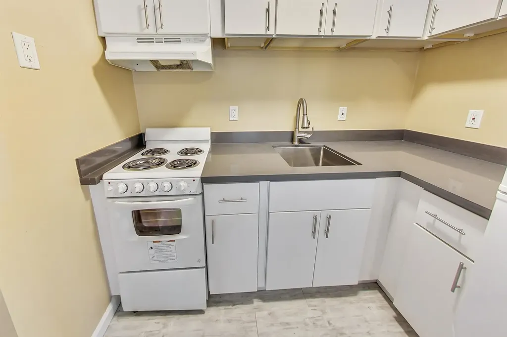 3257 Delaware Street Oakland CA 94602