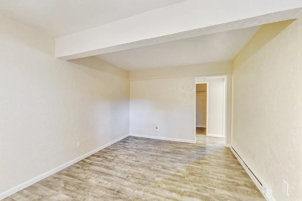 3257 Delaware Street Oakland CA 94602
