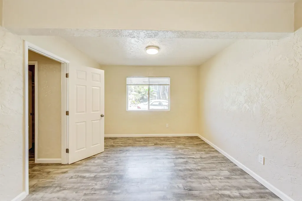 3257 Delaware Street Oakland CA 94602