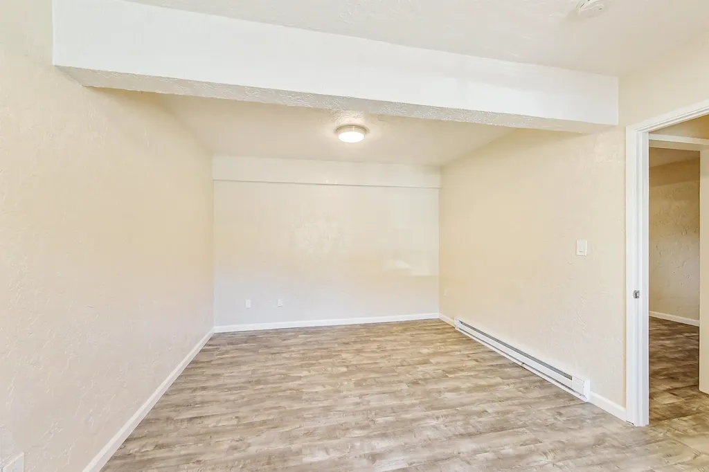 3257 Delaware Street Oakland CA 94602