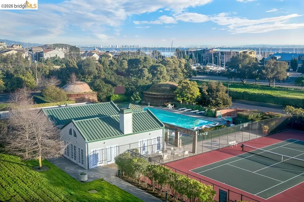 1201 Brickyard Way Richmond CA 94801