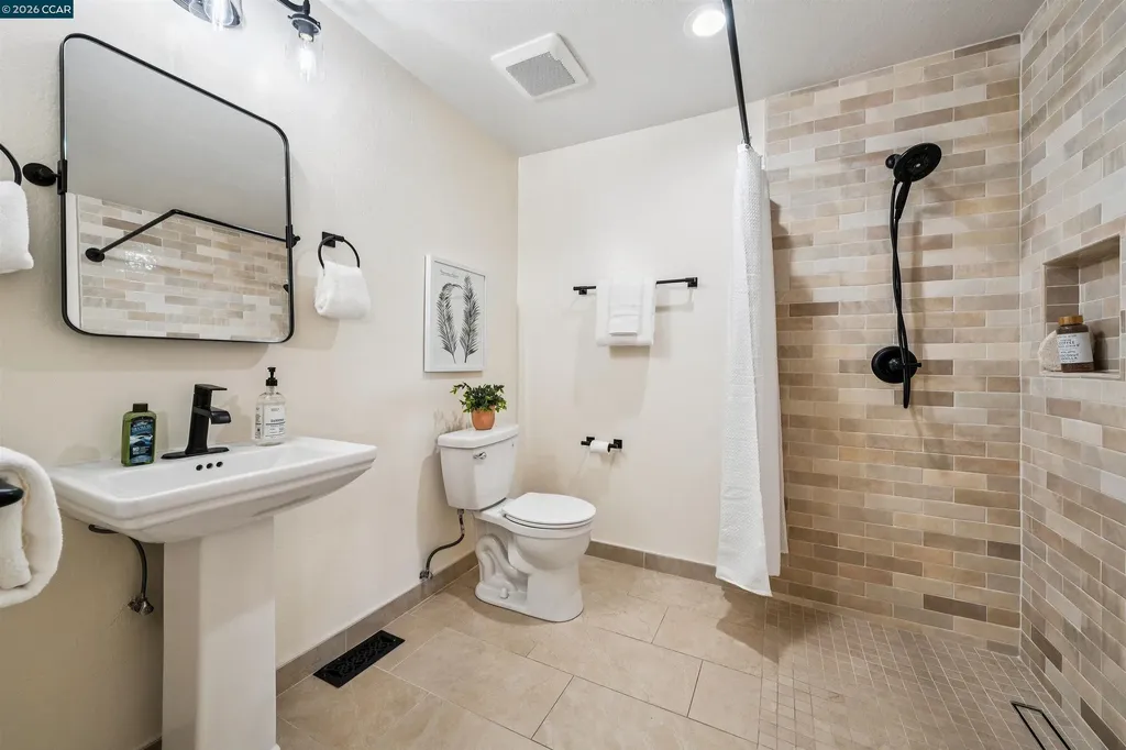 3840 Cottonwood Drive Danville CA 94506