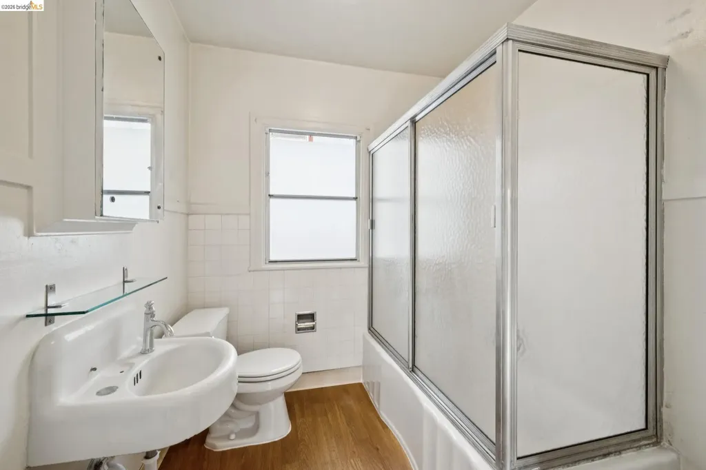 240 Sunnyside Piedmont CA 94611