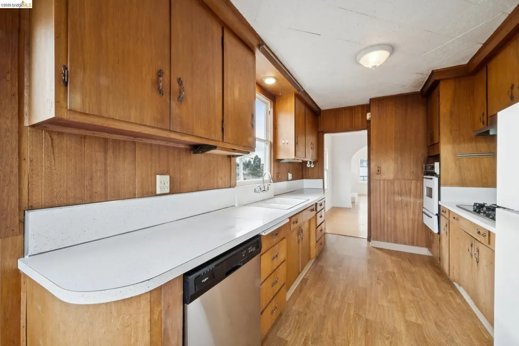 240 Sunnyside Piedmont CA 94611