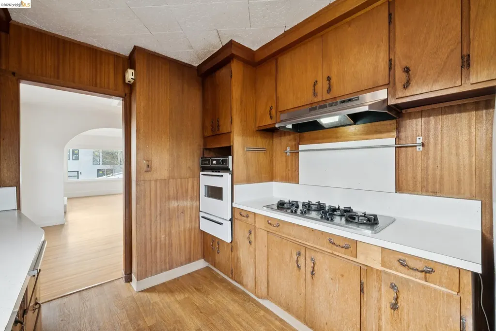 240 Sunnyside Piedmont CA 94611