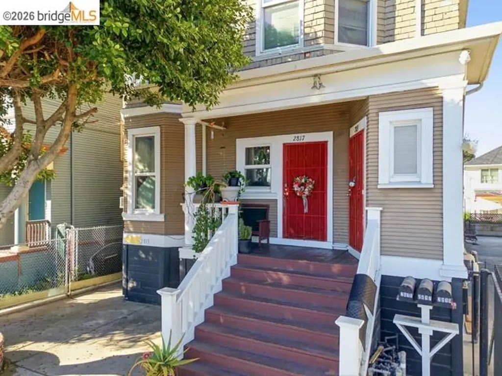 2817 Market Street Oakland CA 94608