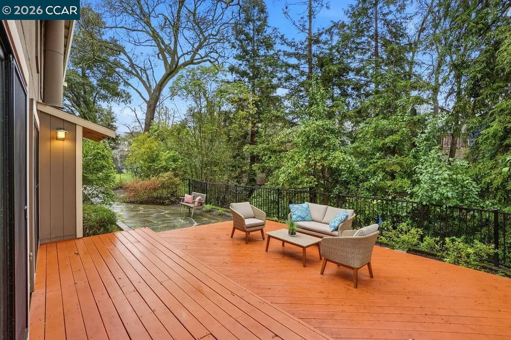 1903 Via Ferrari Lafayette CA 94549