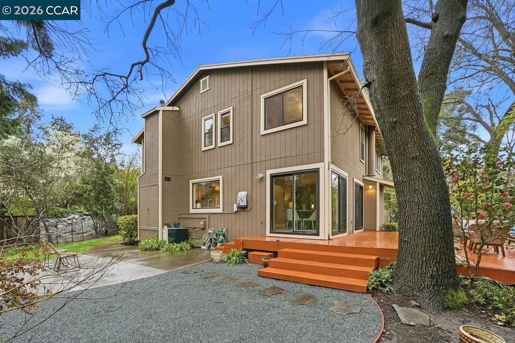 1903 Via Ferrari Lafayette CA 94549