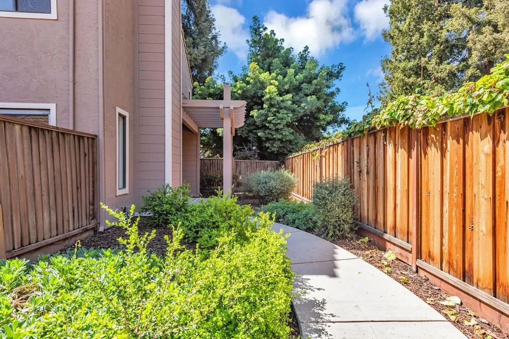 3810 Burton Common Fremont CA 94536