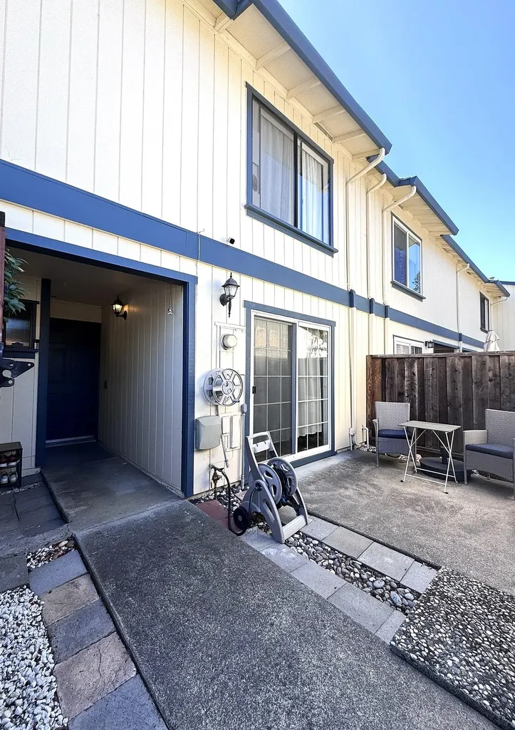 19901 Forest Avenue Castro Valley CA 94546