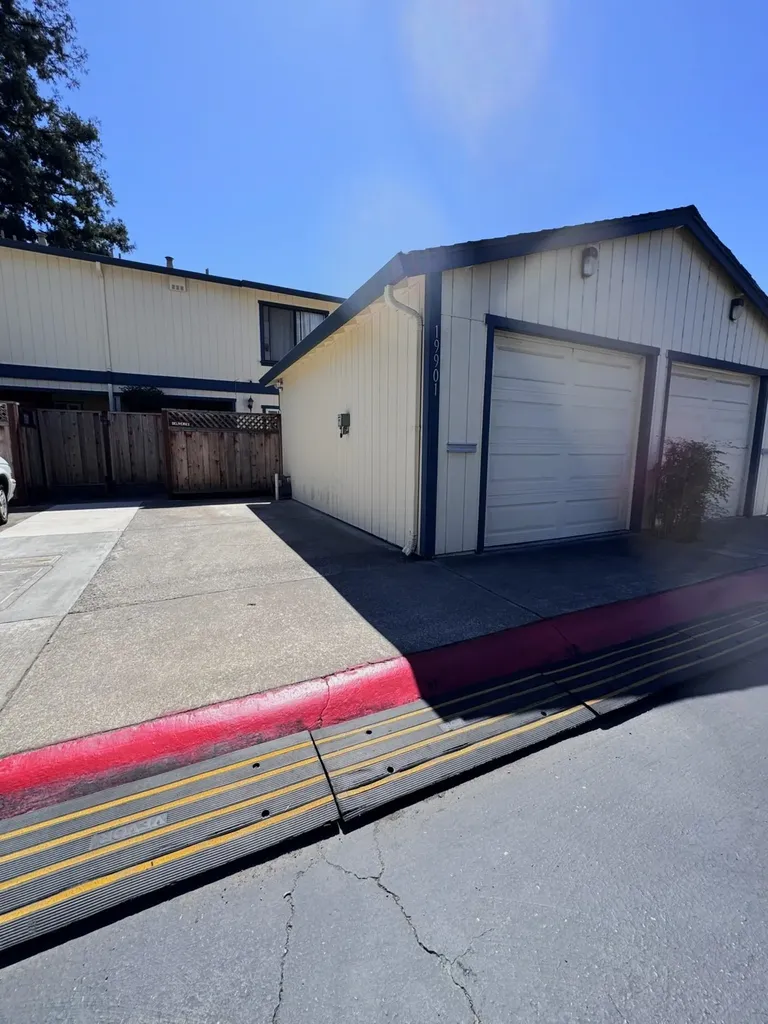 19901 Forest Avenue Castro Valley CA 94546