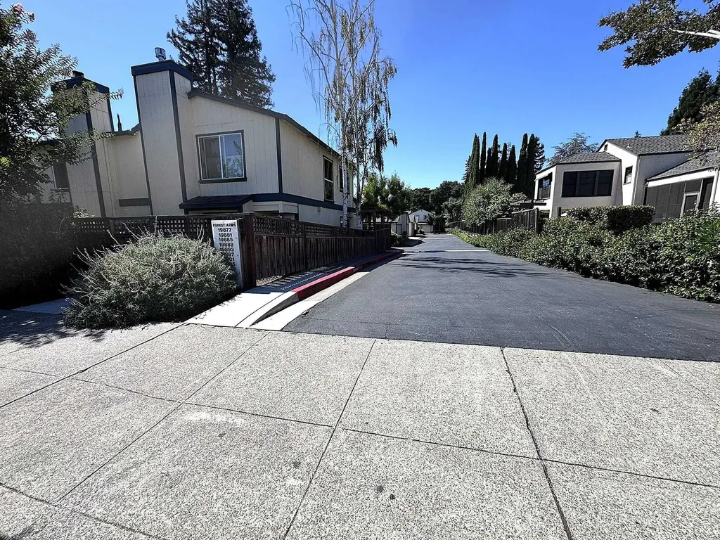 19901 Forest Avenue Castro Valley CA 94546