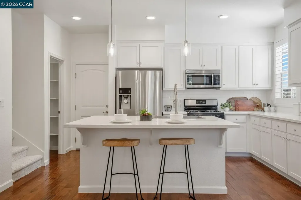 22640 Filbert Street Hayward CA 94541