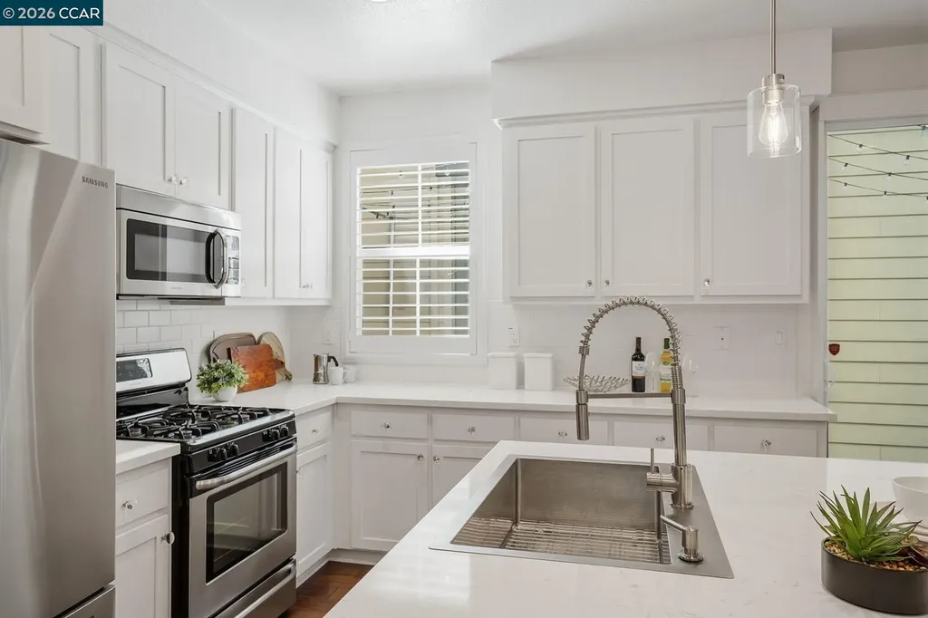 22640 Filbert Street Hayward CA 94541