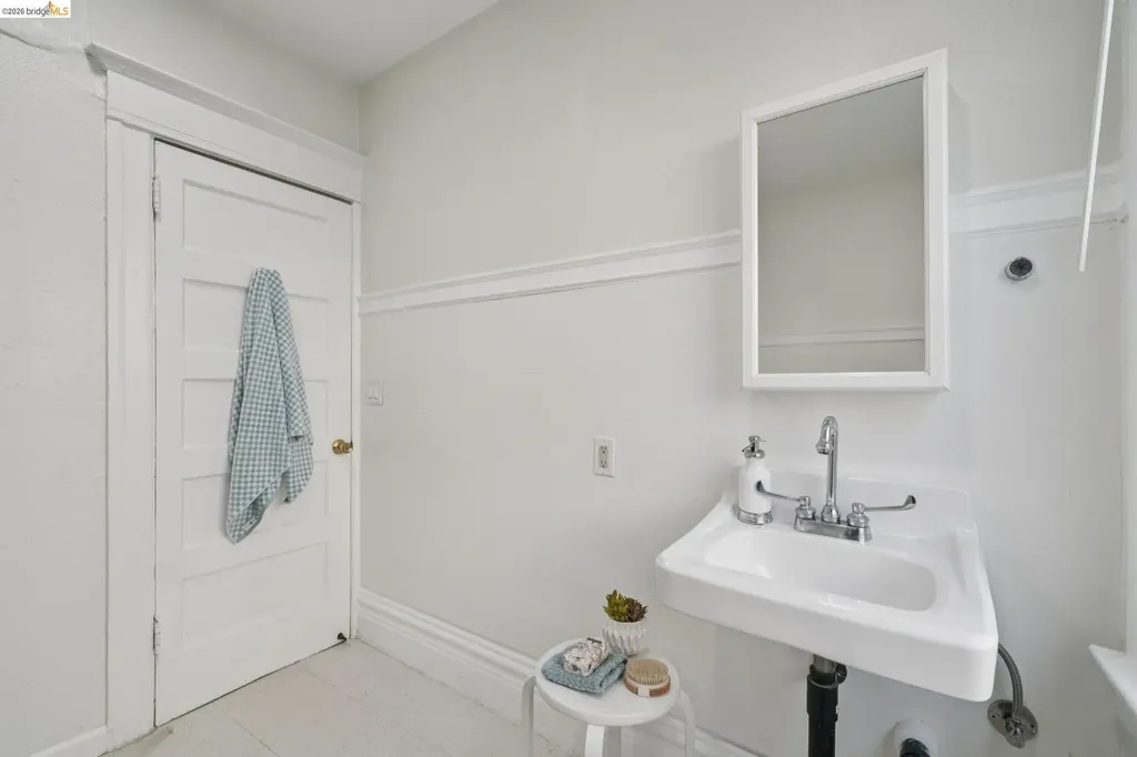 2923 Wheeler Street Berkeley CA 94705