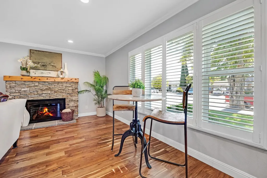 1815 Pine Street Livermore CA 94551