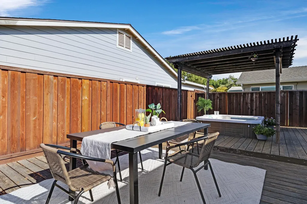 1815 Pine Street Livermore CA 94551