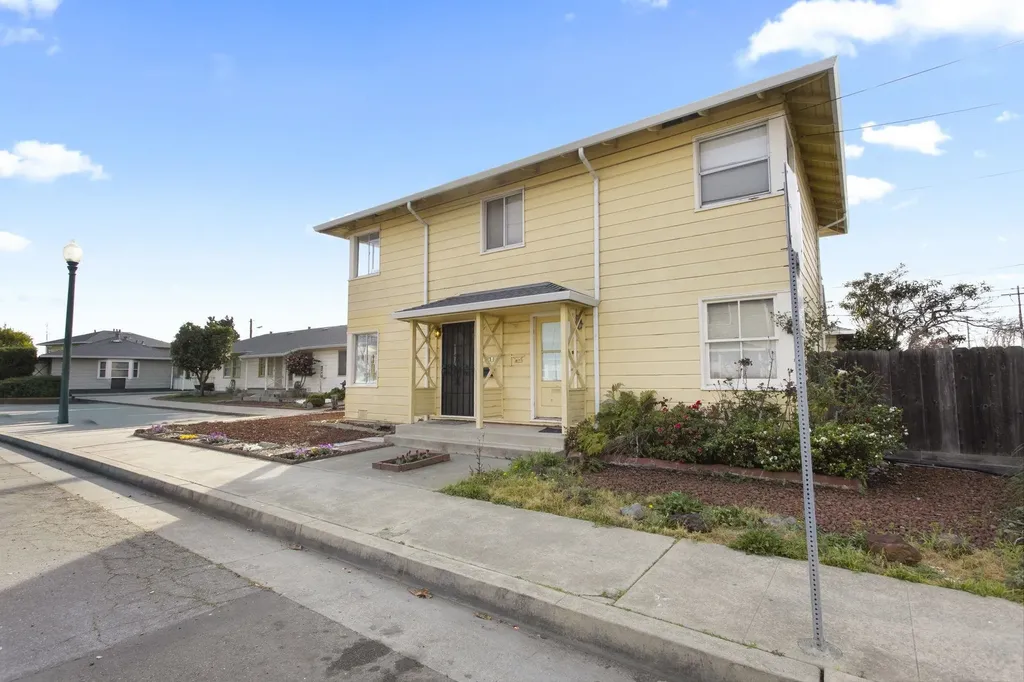 1815 Second Street Alameda CA 94501