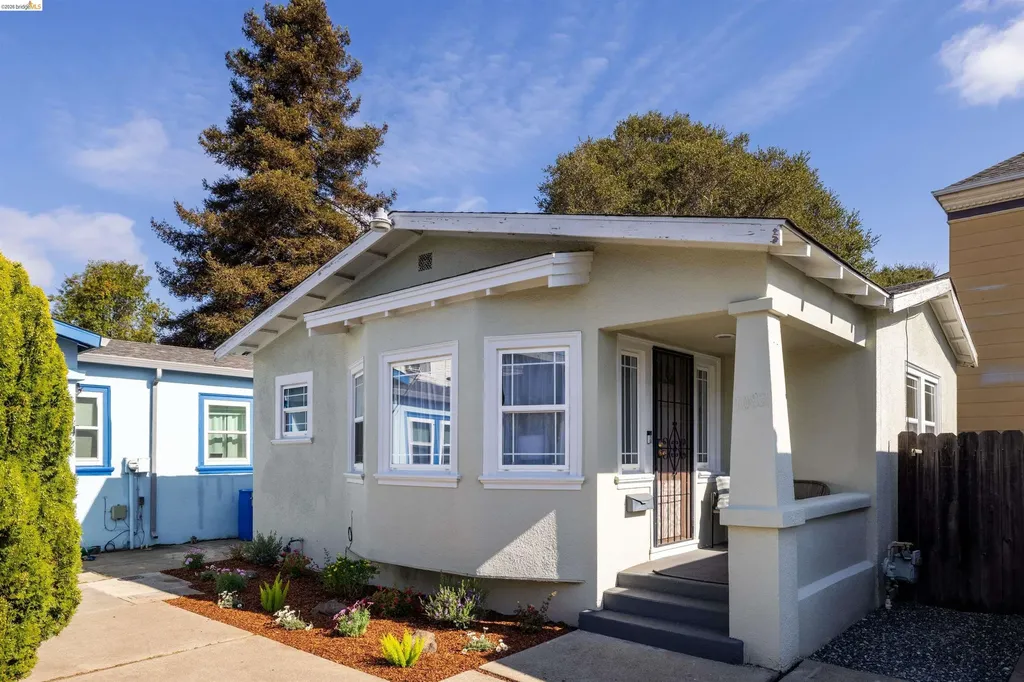 1082 16th Street Oakland CA 94607