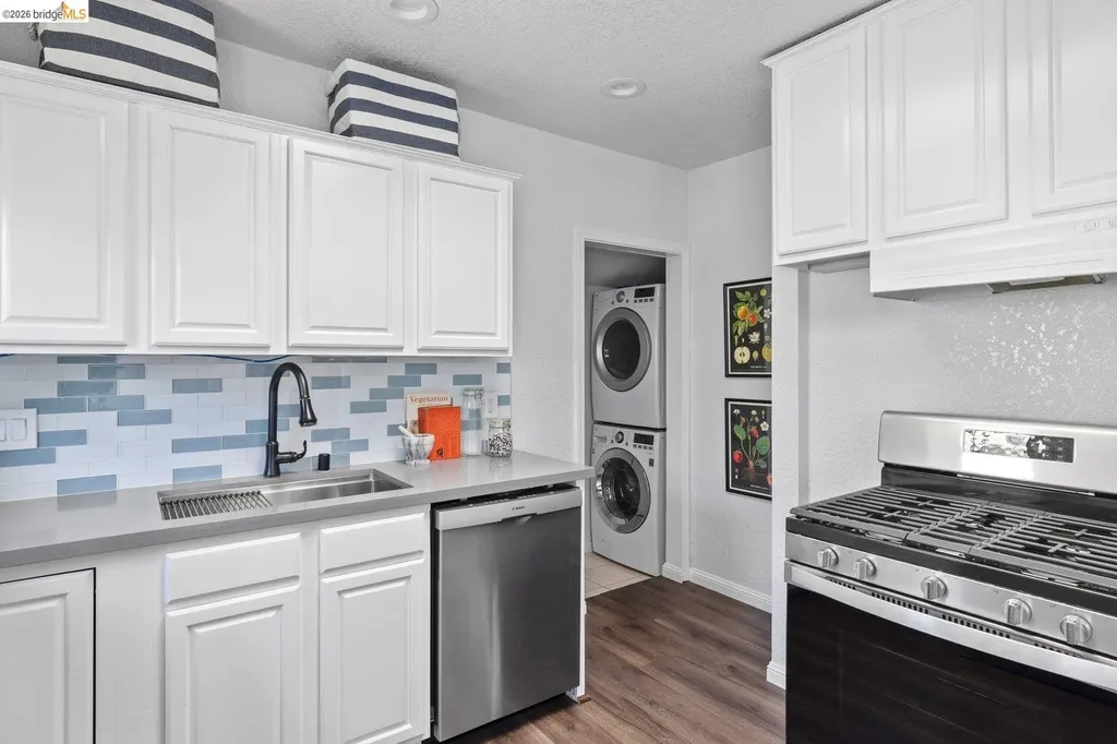 1082 16th Street Oakland CA 94607