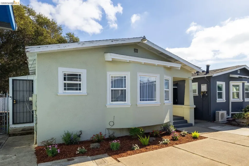 1082 16th Street Oakland CA 94607