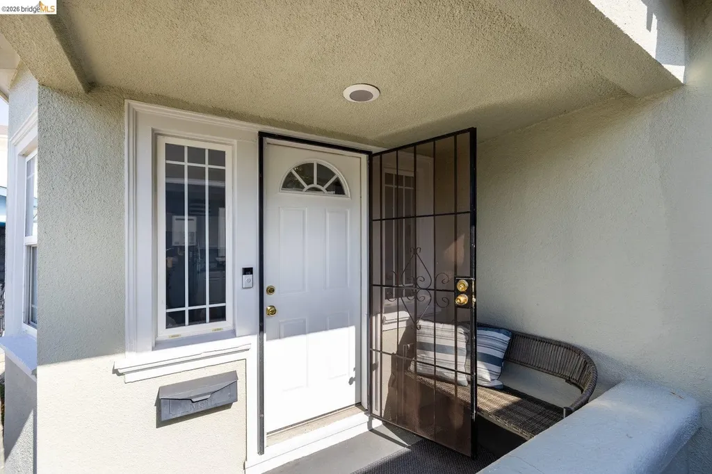 1082 16th Street Oakland CA 94607