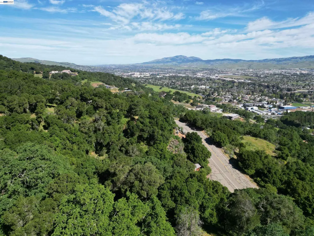 3984 Foothill Road Pleasanton CA 94588