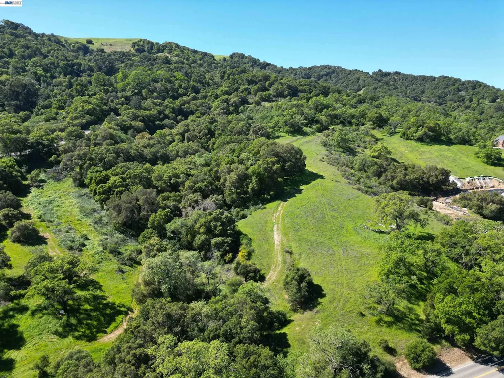 3984 Foothill Road Pleasanton CA 94588